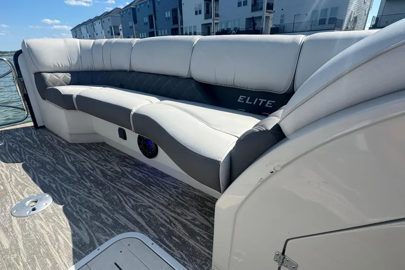 Slide: The Image of Luxurious seating on 2020 SunCatcher Elite 326 DLX SS pontoon boat. - 10