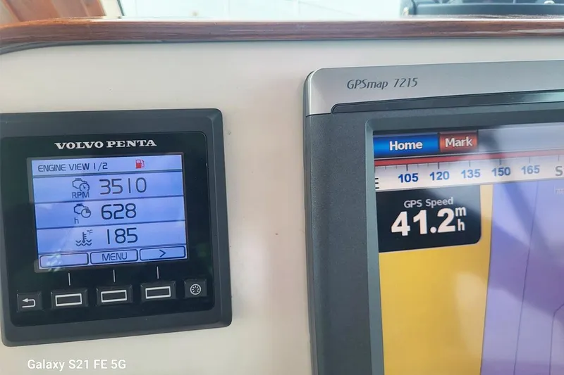 Slide: The Image of Volvo Penta engine display and GPS speed on Hunt Yachts Harrier 36, 2013 model. - 16
