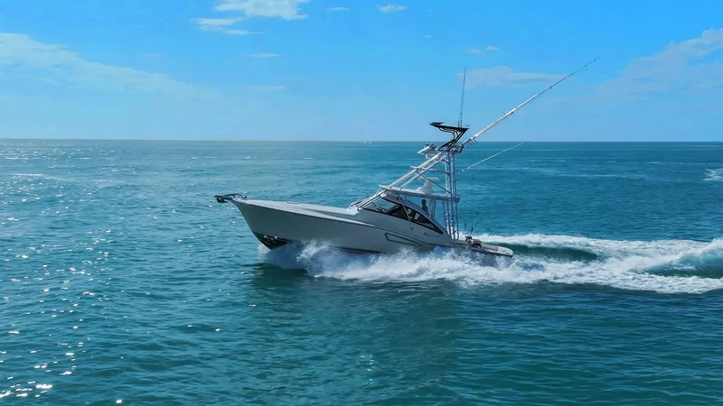 Slide: The Image of Albemarle 41 Express 2024 - 16