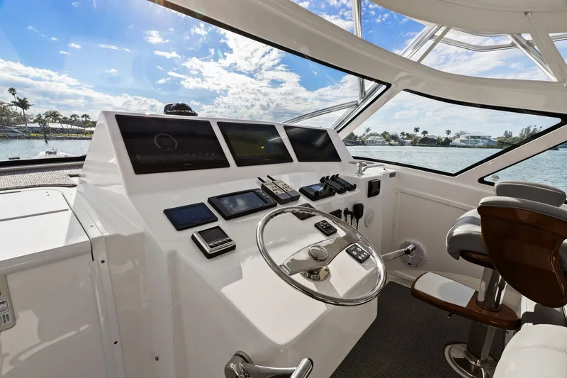 Slide: The Image of Albemarle 41 Express 2024 - 24