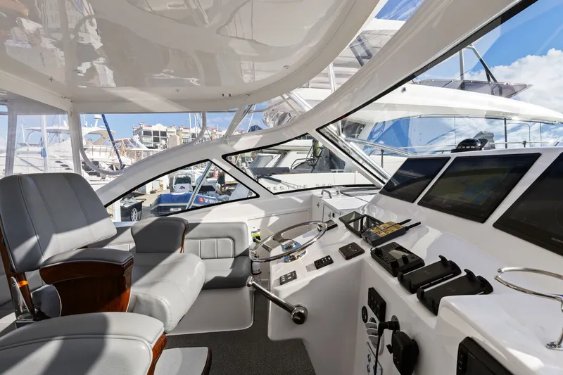 Slide: The Image of Albemarle 41 Express 2024 - 25