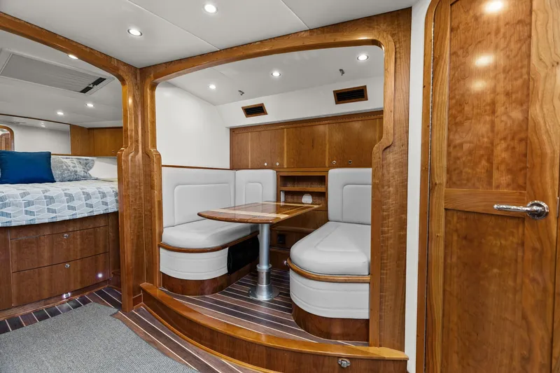 Slide: The Image of Albemarle 41 Express 2024 - 37