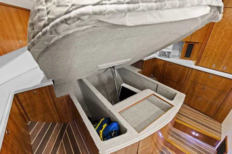 Slide: The Image of Albemarle 41 Express 2024 - 44