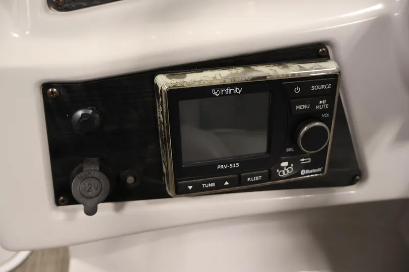 Slide: The Image of Infinity PRV-515 stereo system on 2018 Sweetwater 2186 boat dashboard. - 24