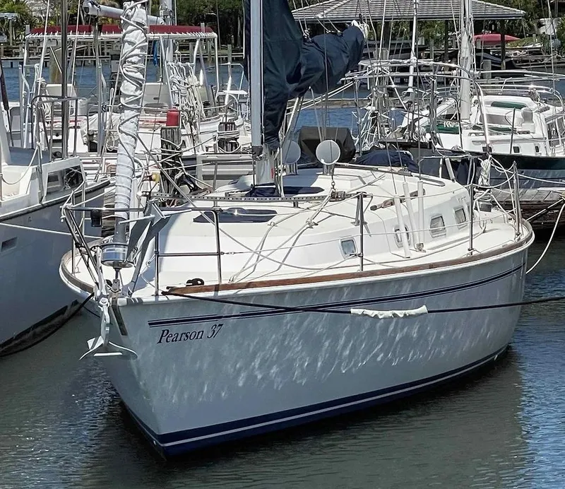 The Image of Pearson 37-2 1990 - 0