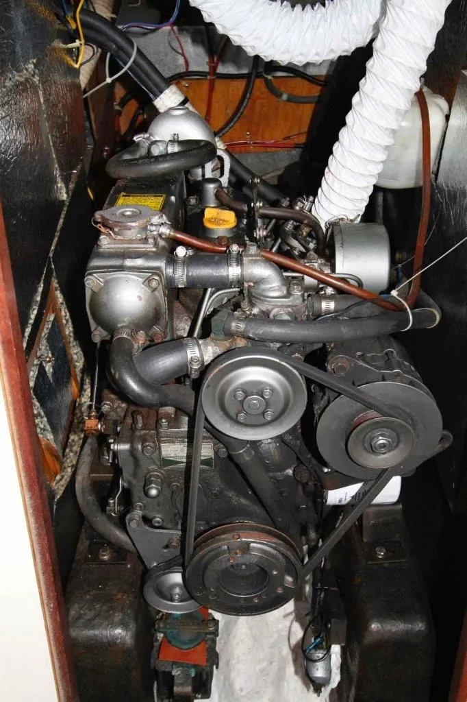 Slide: The Image of Pearson 37-2 1990 - 14