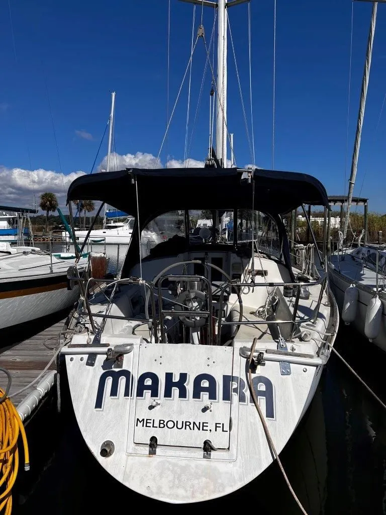 Slide: The Image of Pearson 37-2 1990 - 22