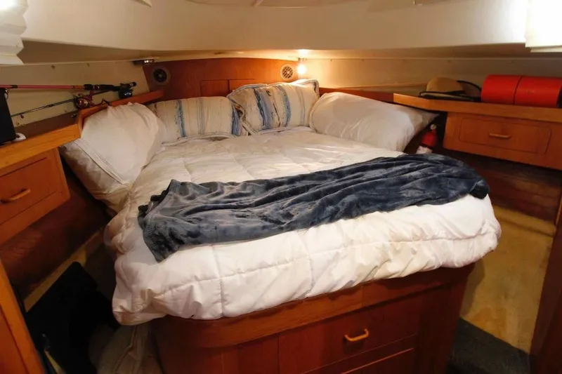 Slide: The Image of Pearson 37-2 1990 - 8