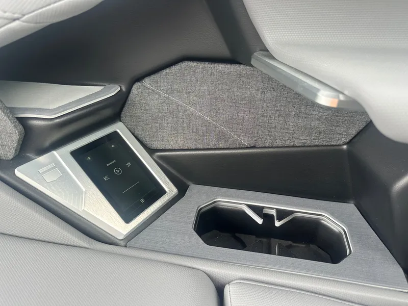 Slide: The Image of MasterCraft X22 2026 - 14