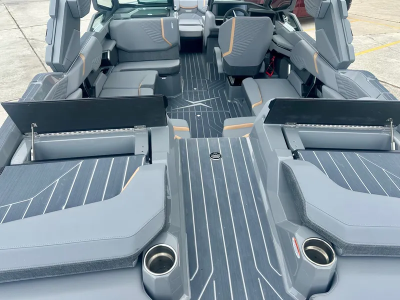 Slide: The Image of MasterCraft X22 2026 - 23