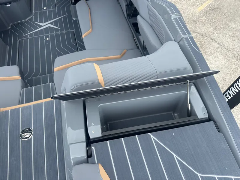 Slide: The Image of MasterCraft X22 2026 - 24