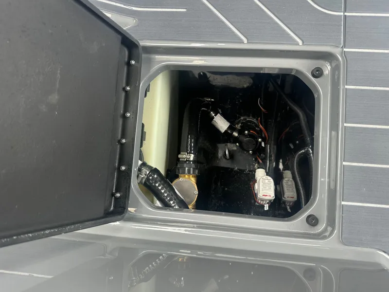 Slide: The Image of MasterCraft X22 2026 - 25