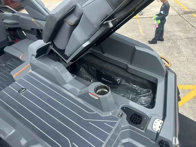 Slide: The Image of MasterCraft X22 2026 - 29