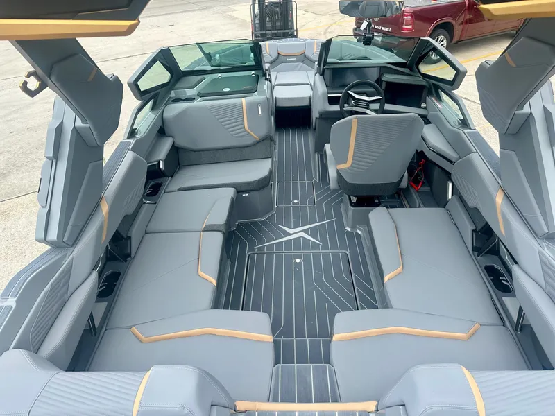 Slide: The Image of MasterCraft X22 2026 - 7