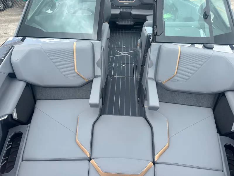 Slide: The Image of MasterCraft X22 2026 - 9