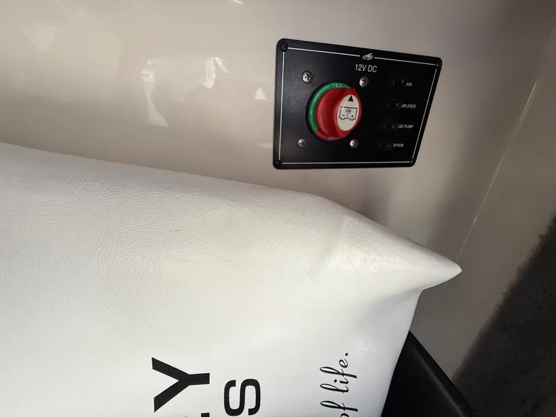 Slide: The Image of Monterey 264FS 2012 boat control panel with 12V DC switch. - 26