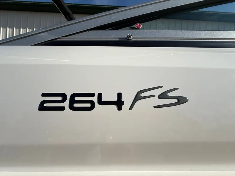 Slide: The Image of Monterey 264FS boat, 2012 model, side view. - 7