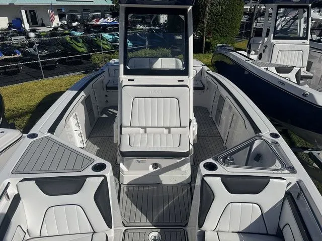 Slide: The Image of Yamaha 255 FSH Sport E 2025 - 16