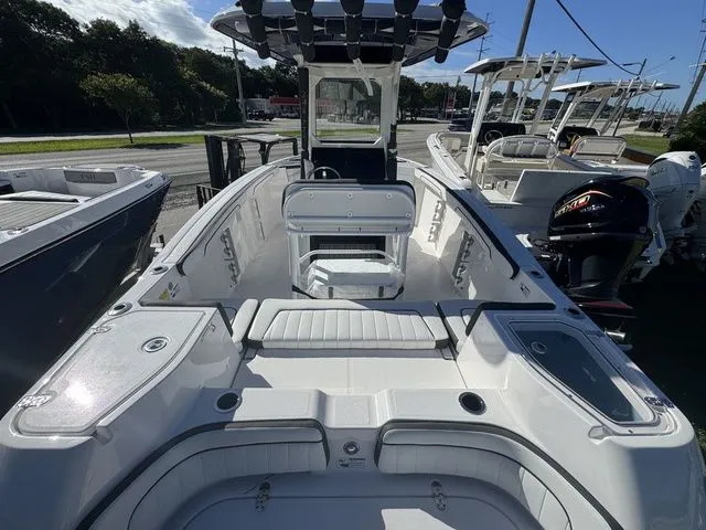 Slide: The Image of Yamaha 255 FSH Sport E 2025 - 4