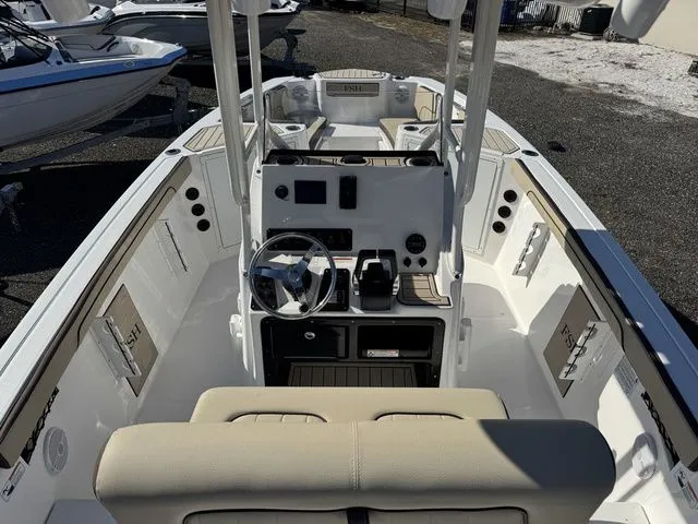 Slide: The Image of Yamaha 222 FSH Sport 2026 - 5