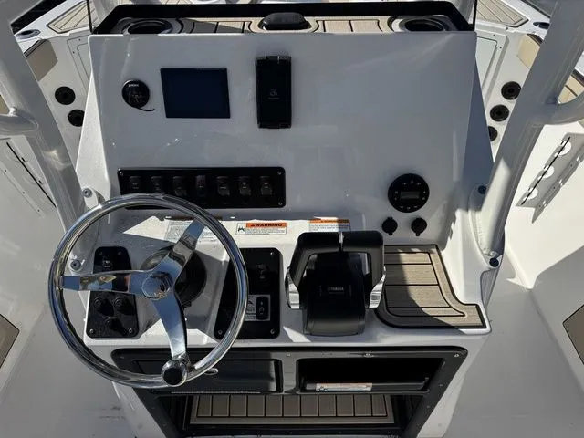 Slide: The Image of Yamaha 222 FSH Sport 2026 - 6