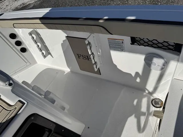 Slide: The Image of Yamaha 222 FSH Sport 2026 - 7