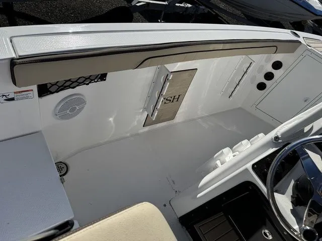 Slide: The Image of Yamaha 222 FSH Sport 2026 - 8