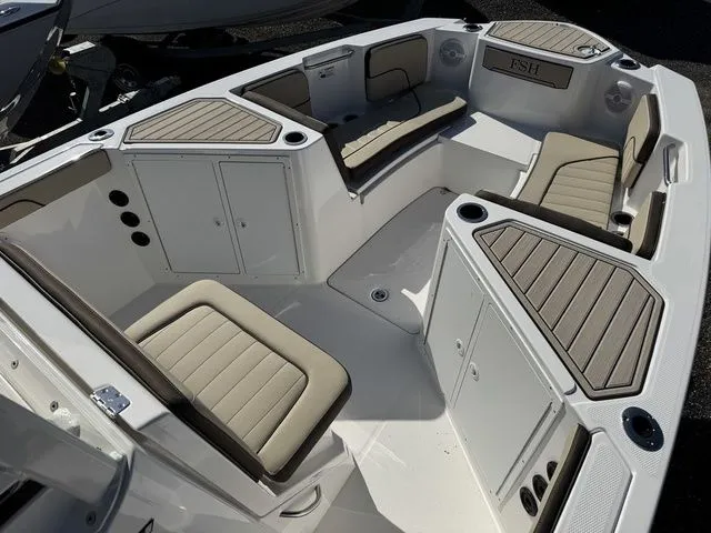 Slide: The Image of Yamaha 222 FSH Sport 2026 - 9