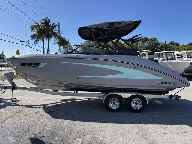 Slide: The Image of Yamaha 255XD 2026 - 3