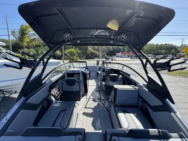 Slide: The Image of Yamaha 255XD 2026 - 7