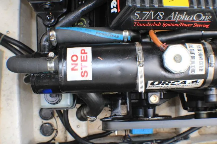 Slide: The Image of Engine compartment of 1998 Bayliner 2655 Ciera Sunbridge with 5.7 V8 AlphaOne. - 22