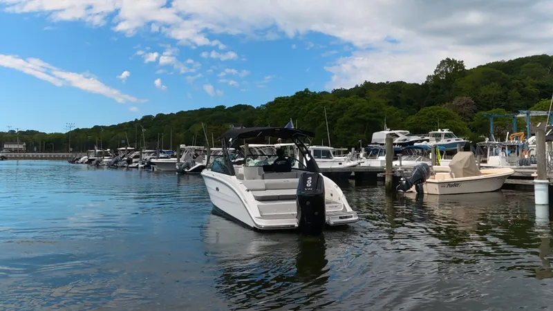 Slide: The Image of Sea Ray SDX 270 Outboard 2025 - 34