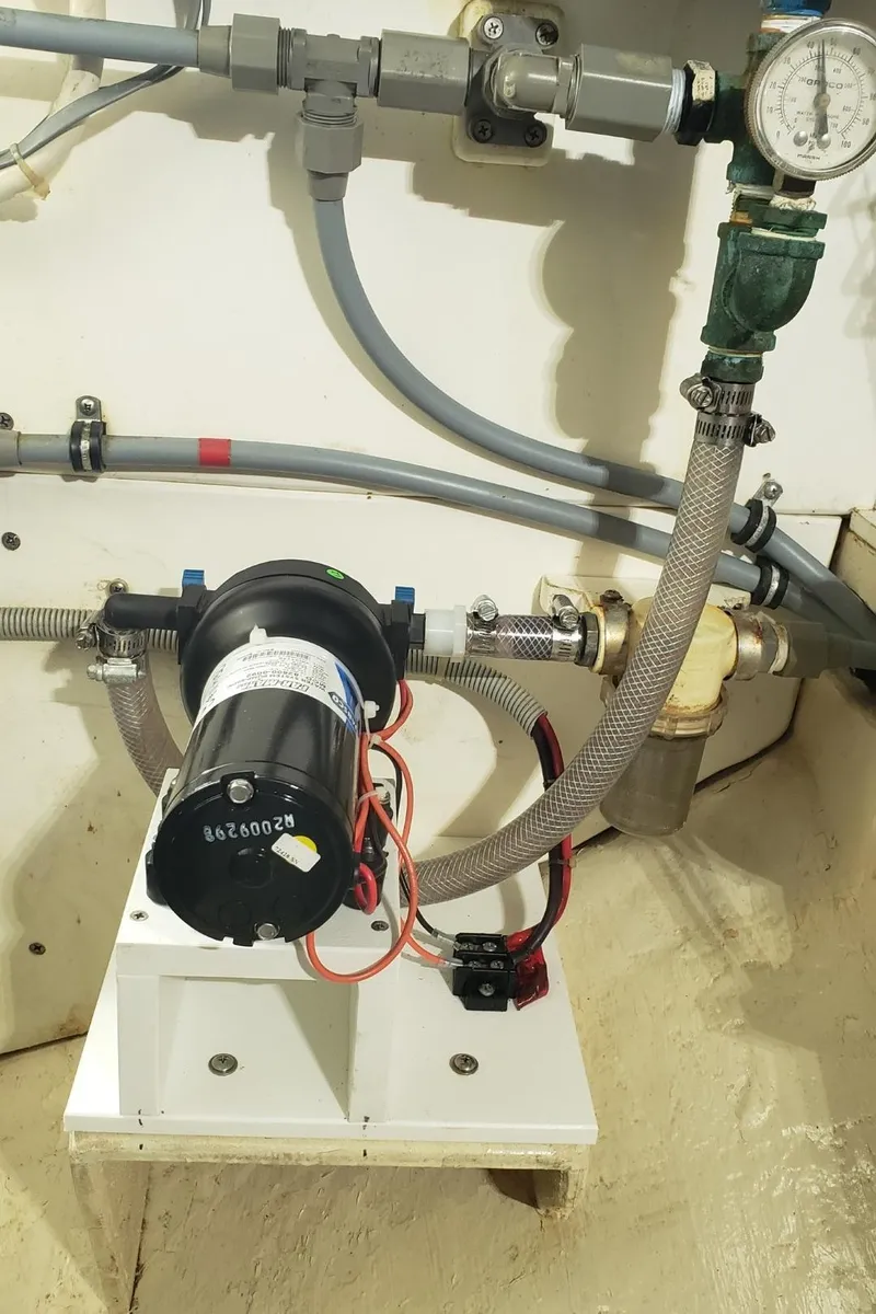 Slide: The Image of Little Harbor 51 Pilothouse 1996 - 57