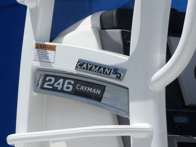 Slide: The Image of Robalo 246 Cayman Skydeck 2026 - 8