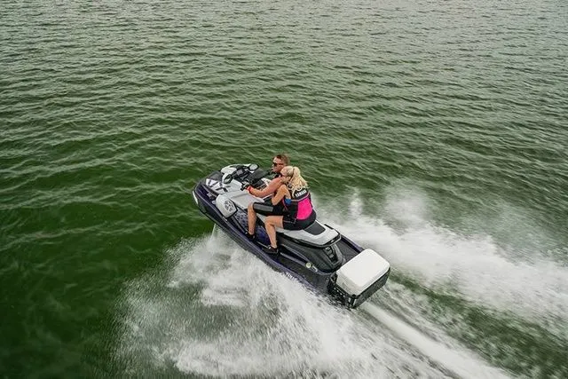 Slide: The Image of Yamaha VX Cruiser HO 2026 - 7