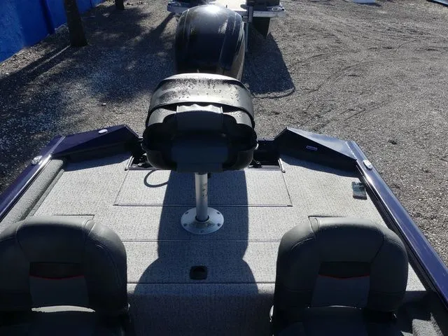 Slide: The Image of Tracker Pro Team 175 TF 2021 - 15