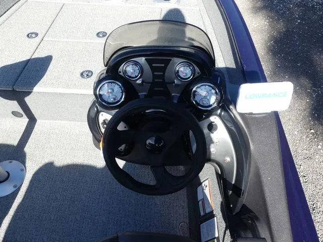 Slide: The Image of Tracker Pro Team 175 TF 2021 - 19