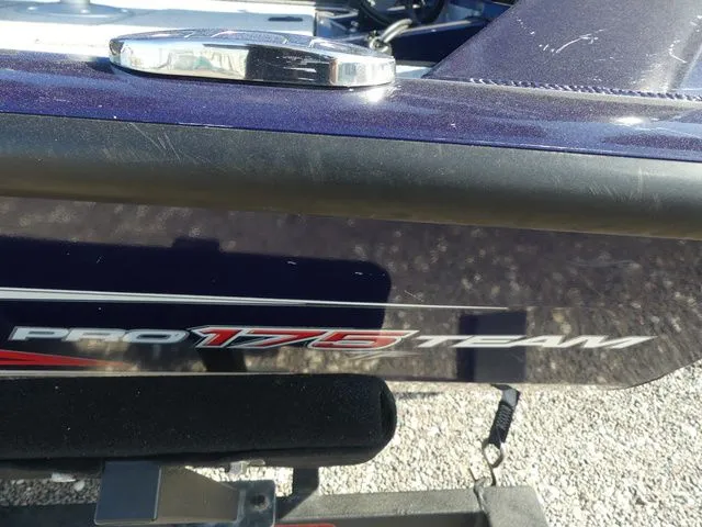 Slide: The Image of Tracker Pro Team 175 TF 2021 - 7