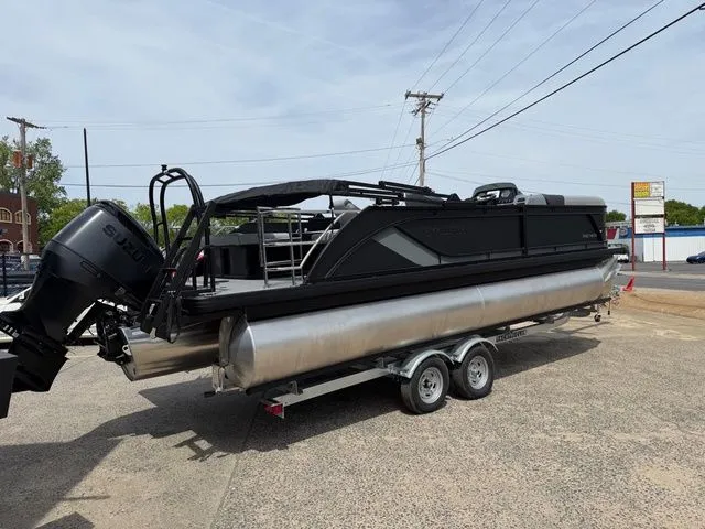 The Image of Godfrey Sweetwater 2286 SFLC - Suzuki 250 SS 2026 - 1