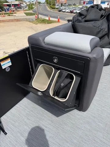 Slide: The Image of Godfrey Sweetwater 2286 SFLC - Suzuki 250 SS 2026 - 10