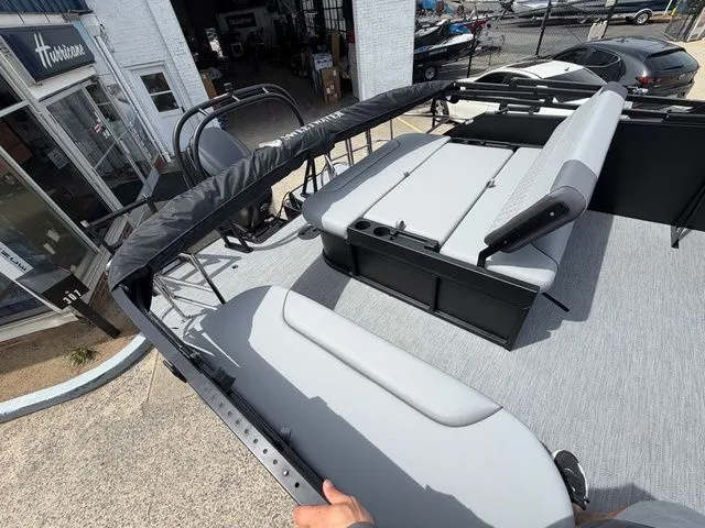 Slide: The Image of Godfrey Sweetwater 2286 SFLC - Suzuki 250 SS 2026 - 11