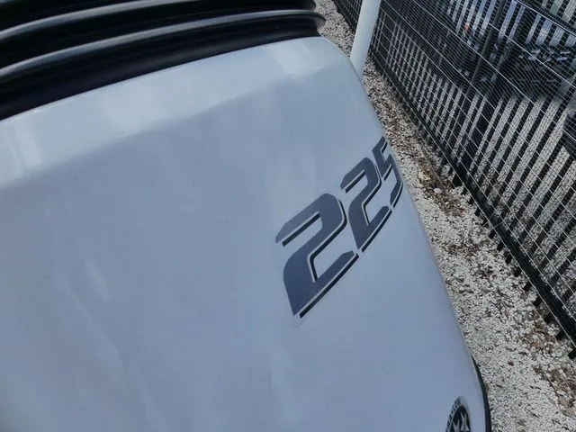 Slide: The Image of Bulls Bay 230 Center Console 2023 - 5