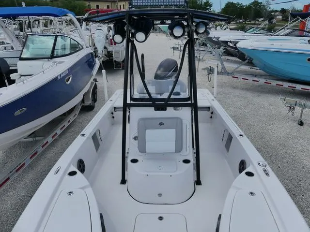 Slide: The Image of Sea Pro 228 2020 - 13