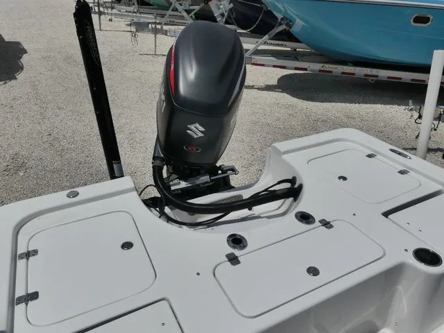 Slide: The Image of Sea Pro 228 2020 - 4