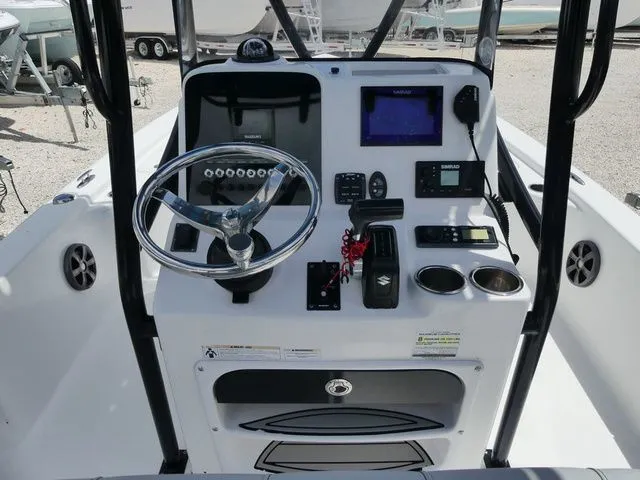 Slide: The Image of Sea Pro 228 2020 - 5