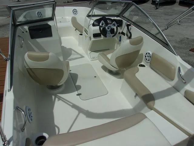 Slide: The Image of Stingray 191 DC 2019 - 6