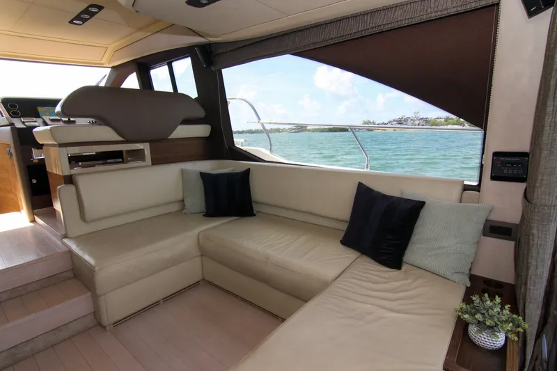 Slide: The Image of Azimut 50 2016 - 100