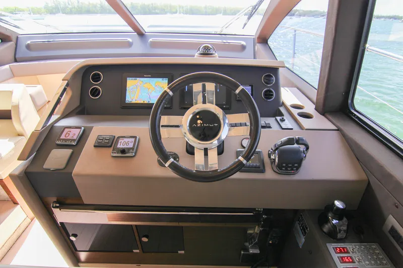 Slide: The Image of Azimut 50 2016 - 109