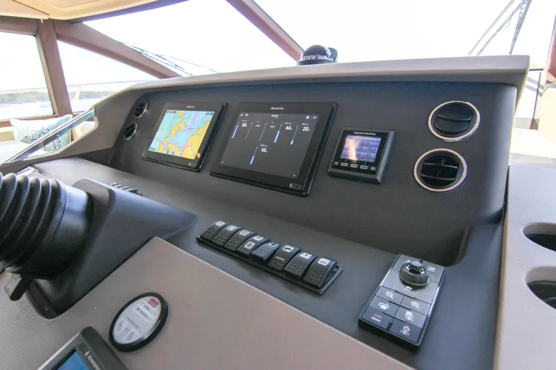 Slide: The Image of Azimut 50 2016 - 114