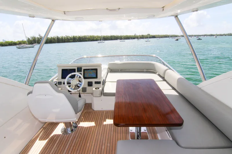 Slide: The Image of Azimut 50 2016 - 127
